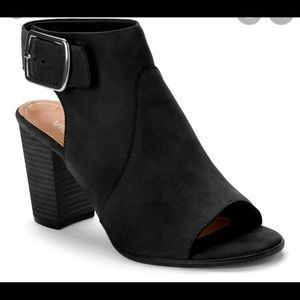 Brand new Vionic Black Suede Leather Peep Toe Stacked Heel Blakely Bootie Size 8